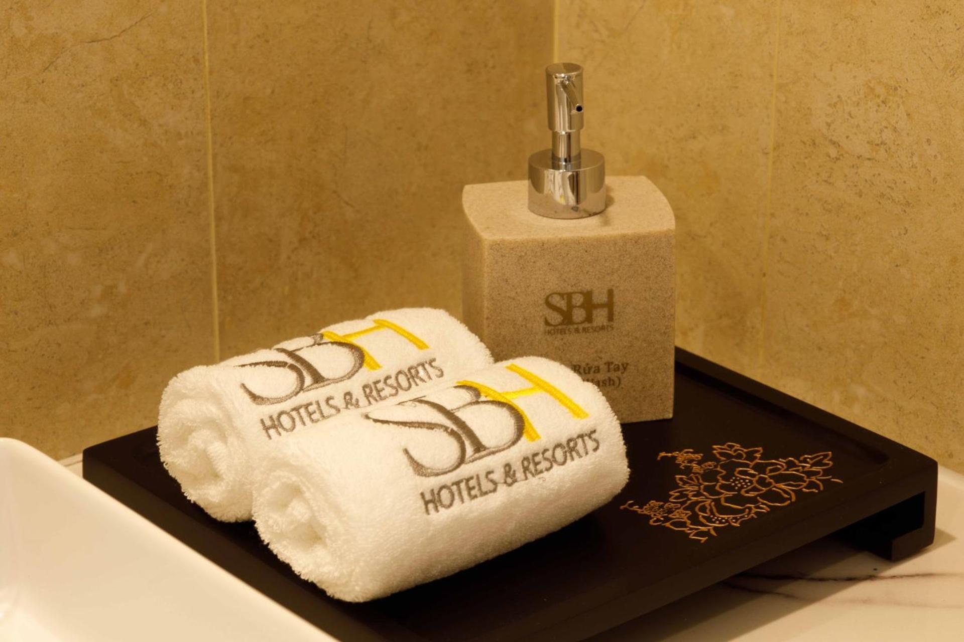 Sbh Gloria Hue Otel Dış mekan fotoğraf