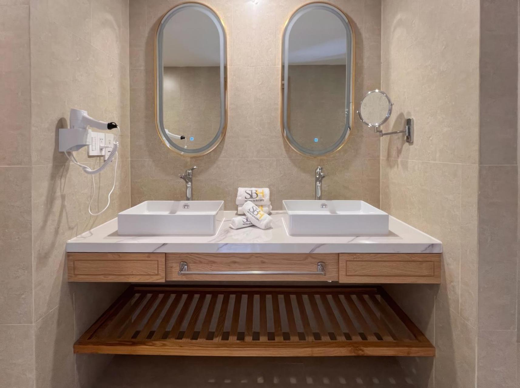 Sbh Gloria Hue Otel Dış mekan fotoğraf