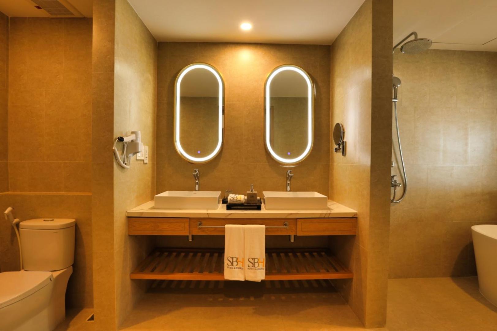 Sbh Gloria Hue Otel Dış mekan fotoğraf